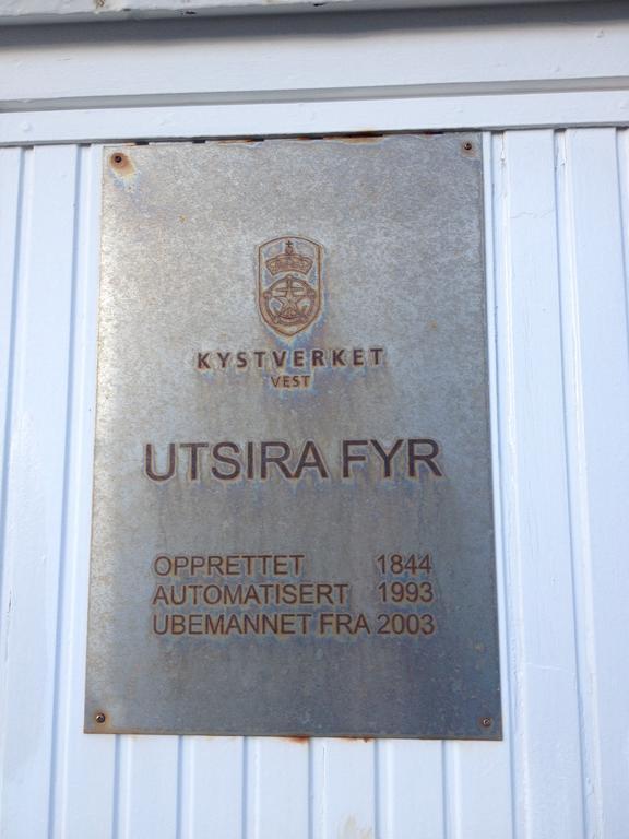 Utsira Overnatting - Fyrvokterboliger Ngoại thất bức ảnh
